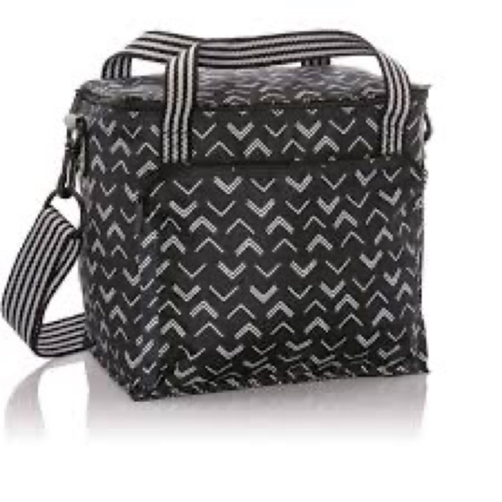 Thirty-one lunch thermal NWT
